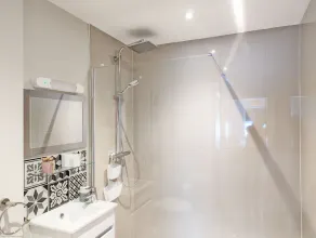 Pebblestone -  a flat that sleeps 4 guests  in 2 bedrooms - Image 3
