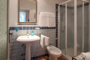 Tenuta Bartolucci - Ten Bedroom Villa, Sleeps 22 - Image 4