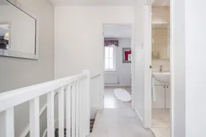 Stylish 3 Bed Sunningdale Center - Parking - LONG STAY discount - Image 4