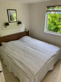 A pearl of a summer house close to both beach and city - Image 4