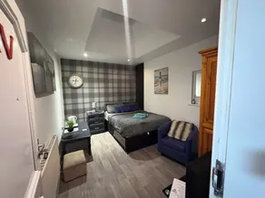 Moor Park Apartments - Image 4