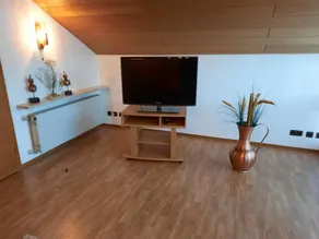 Vacation apartment (90sqm) in a quiet location right on the edge of the forest - Image 2