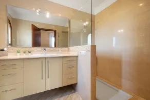 Maison avec piscine chauffée, pour 6, Climatisation/Wifi, jardin, près de la mer - Image 2