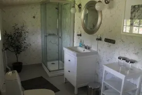 Fantástica localização com vista para o lago. - Image 2