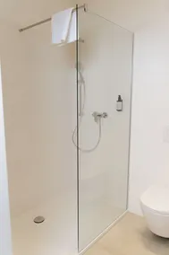 ML Business Hotel - Self-Check-in - Image 5