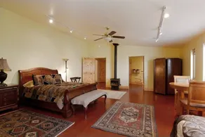 Malerischer Berghaus im Südwestenstil in der Nähe von Santa Fe und Taos - Image 3