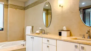 vmElegant Villa Spacious Rooms,Steps from the Beach w/ BBQ,Pool & Nature Trails - Image 5