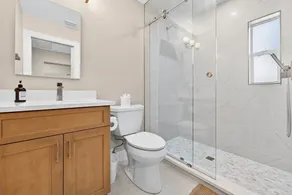 ST. ARMANDS CIRCLE, 3 Schlafzimmer, 3 Bäder, beheizter Pool - Image 5
