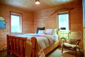 Stylish and Cozy Cabin on the Red Cedar Chain overlooking quiet bay - Image 4