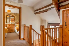 Spacious Cottage in North Cheriton, No Deposit - Image 2