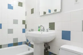 2 Bed Apt Ideally Located in UES of Manhattan - Image 3