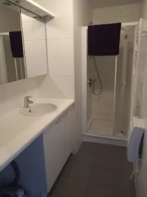 Lejlighed med havudsigt til 4 personer. Gratis WIFI & privat parkering - Image 4