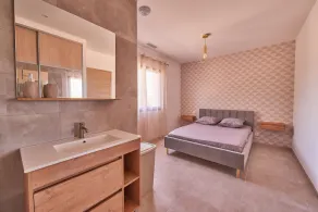 Villa with exceptional 4-star certified viewSPA and heated infinity pool - Image 5