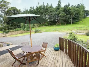 2 bedroom accommodation in Llanerfyl - Image 5