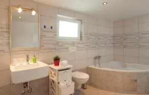 Acomodações de 3 quarto em Nedescina - Image 5