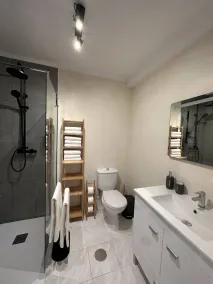 Condo with pool, A/C & sea view with 2 balcony - Image 4