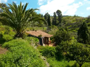Gorgeous, quiet holiday home on a organic orange-finca, sea view - Image 5