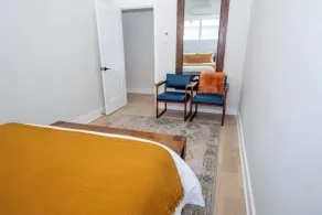 Rogue House · 1800s Downtown Storefront · Hot Tub · Fire Pit · Walk to River - Image 4