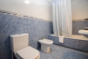 Ref: 226 - 2 værelses lejlighed nær stranden og slottet - Image 3