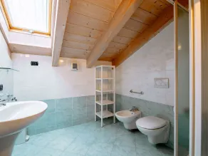 Schöne Wohnung für 6 Personen mit  W-LAN, TV und Balkon - Image 3