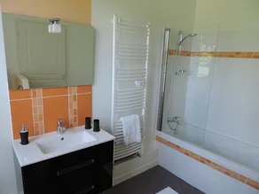 Superb, comfortable gîte, heated indoor pool (April to Oct.), 14 adults - Image 5