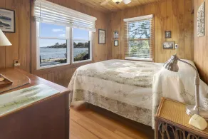 Quintessential Oceanfront Cottage - Image 3