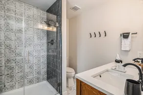 6-bedroom Retreat - Game + Movie Room - Fire Pit - 15 min to Denver + Boulder - Image 3