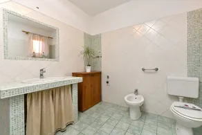 Apartment 1945/24413 (Istria - Bale), 5000m from the beach - Image 5