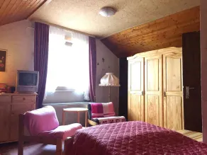 Sehr ruhige, gemütliche und sehr gut eingerichtete Ferienwohnung im Dachgeschoss - Image 3