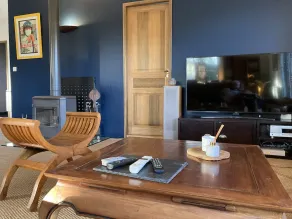 Family villa for 7 people in a quiet location NEAR THE LAKE AND THE OCEAN, with a terrace and a pool table - Image 2