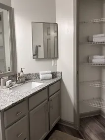 1 Bedroom Unit With Great Lighting - Image 3