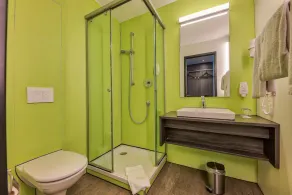 Economy-Hotel - Image 4