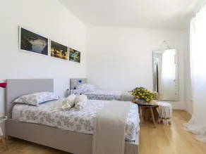 Deluxe Villa in Šibenik near Lake - Image 5