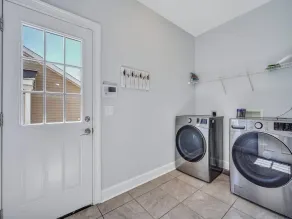 Coastal Quarters in Bluffton - Dog Friendly! Bluffton Park Lowcountry Charmer - Image 4