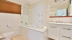Acacia Cottage at Hyams Beach - Image 2