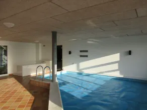 Skønt poolhus. Gennemrenoveret i 2019 med flot udsigt over Limfjorden. - Image 5