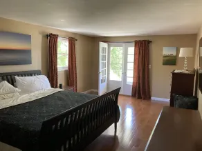 Beautiful home located 15 minutes form downtown Milwaukee . - Image 5
