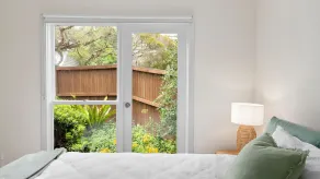Lonsdale Villa 8 - Image 4