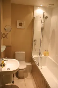 Apartment Just Minutes from Salisbury & Stonehenge with Countryside Views - Image 2