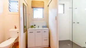 Pet Friendly Cottage With Waterviews - Image 2