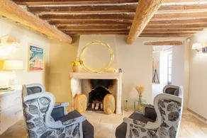 5-bed Mas with pool in Maubec with pool, air-con and views to the Luberon hills - Image 3