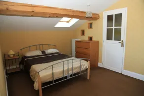 Villa with pool, Air Conditiong & private cinema. Sleeps 23 - Image 4