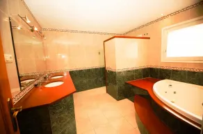 Villa in Lloret de Mar, Meerblick - Image 5