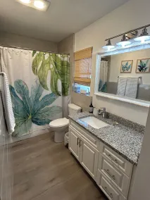 Barefoot Dreams 2 Bed 2 Bath Private Pool Home - Fenced In Yard -10 min to beach - Image 3