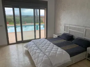 Villa di lusso con piscina privata non trascurata. - Image 4