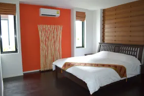 Luxury 3BR House With Direct Access To Private Beach - Image 5