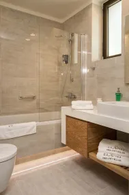 Elvoria Villa III - Brand new villa with sea view - Image 2