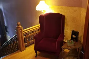 Historic Victorian Inn White Suite - Image 5