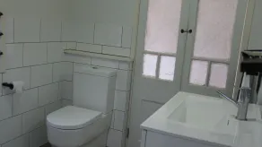 Artist Studio Cottage - Image 2