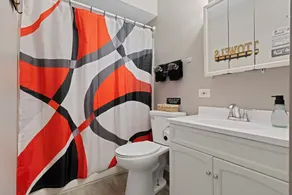 Cozy apt Aurora/Sleeps 6/FREE Wifi/Chgolnd_area/Parking - Image 2